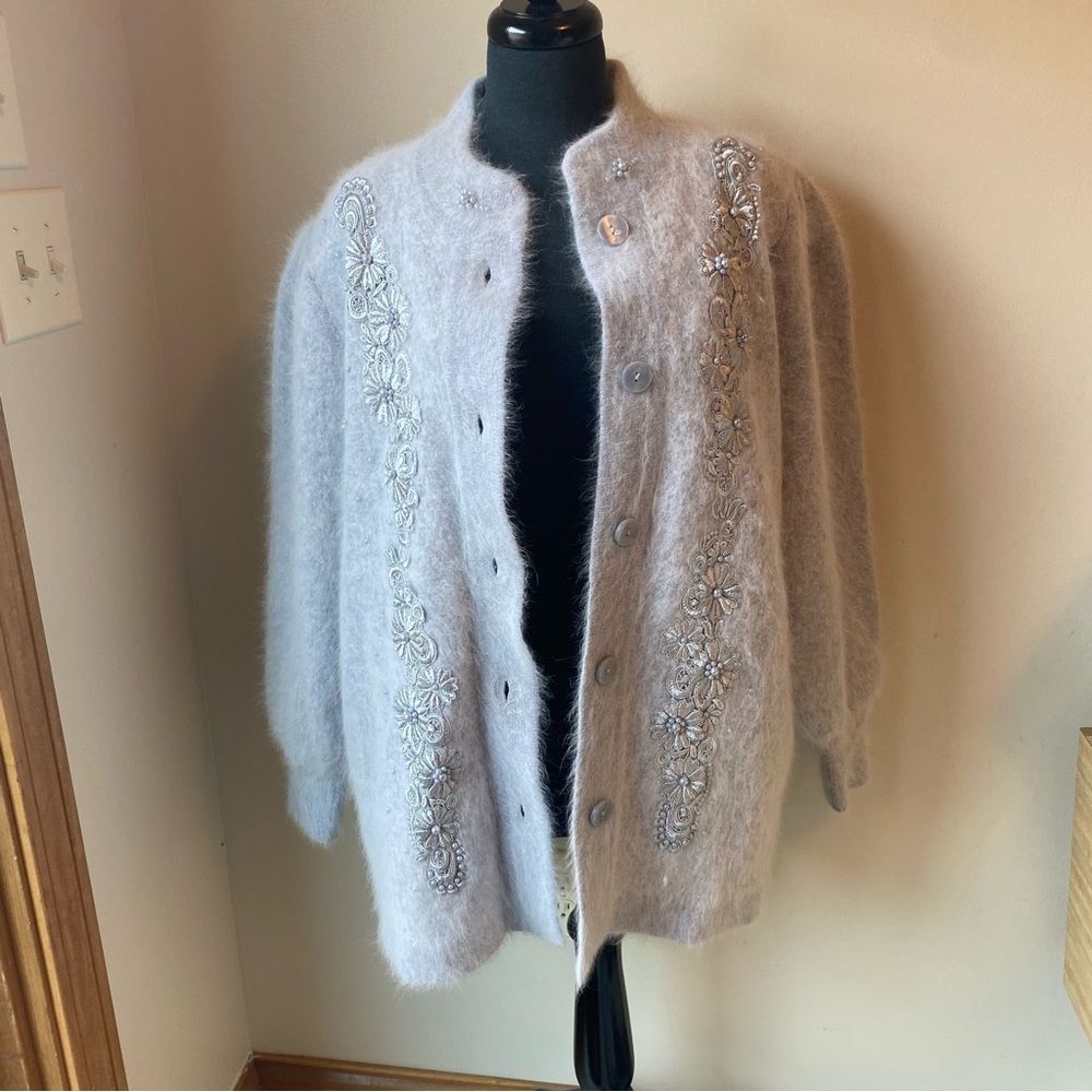 LEE SANDS Cardigan Sweater Angora Floral Embroidered Applique Gray Blue Long